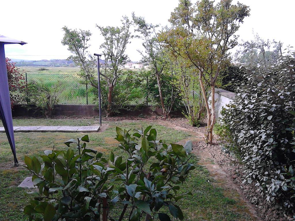 Bed And Breakfast Catherina Ponsacco Exterior foto