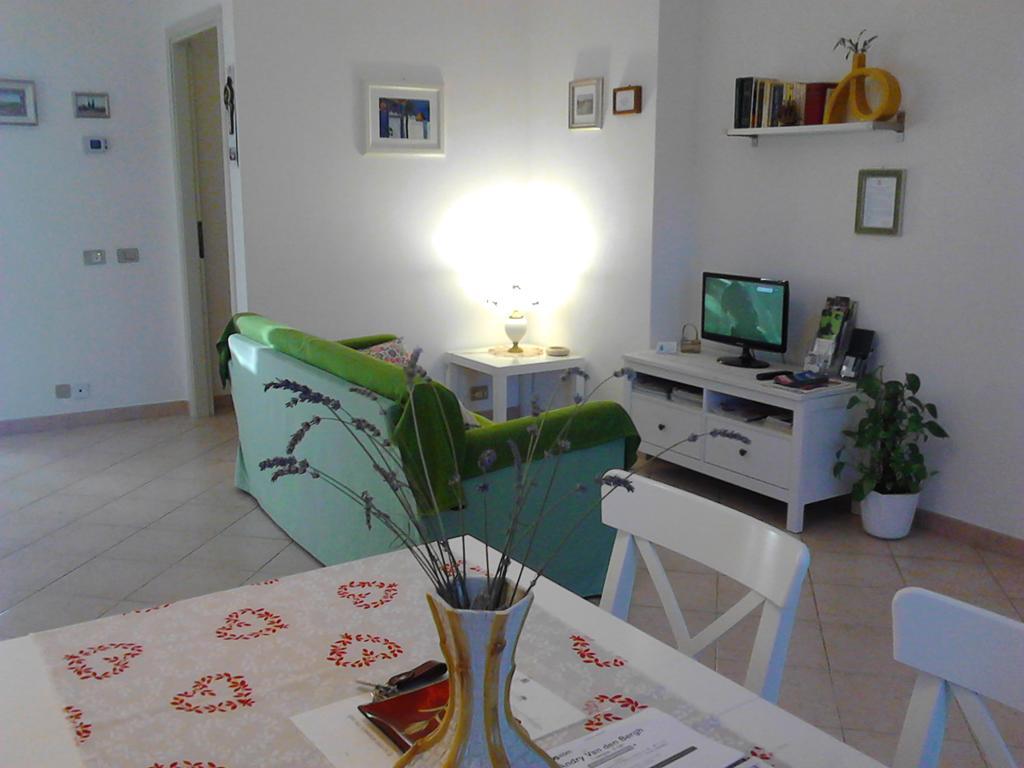 Bed And Breakfast Catherina Ponsacco Exterior foto