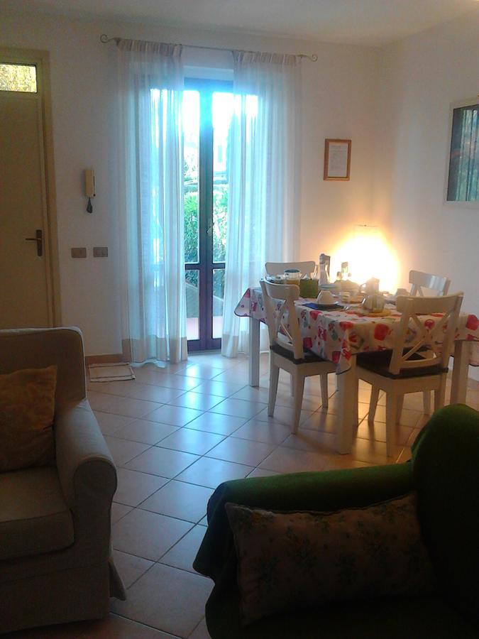 Bed And Breakfast Catherina Ponsacco Exterior foto